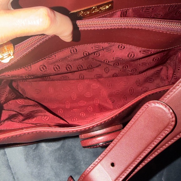 Authentic Cartier Vintage Bordeaux Leather Shoulder Bag - Picture 5 of 10